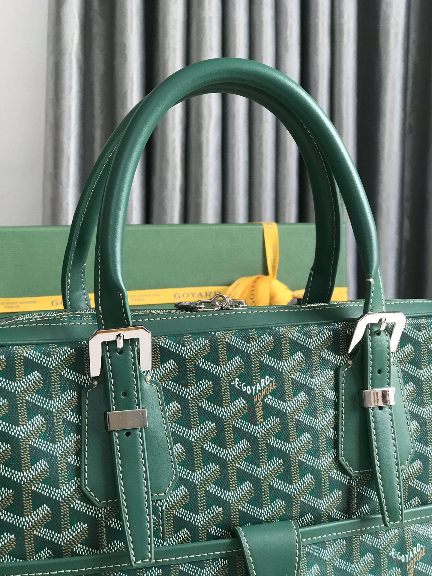 AMBASSADE DOCUMENT CASE 35 IN GREEN GOYARDINE CANVAS