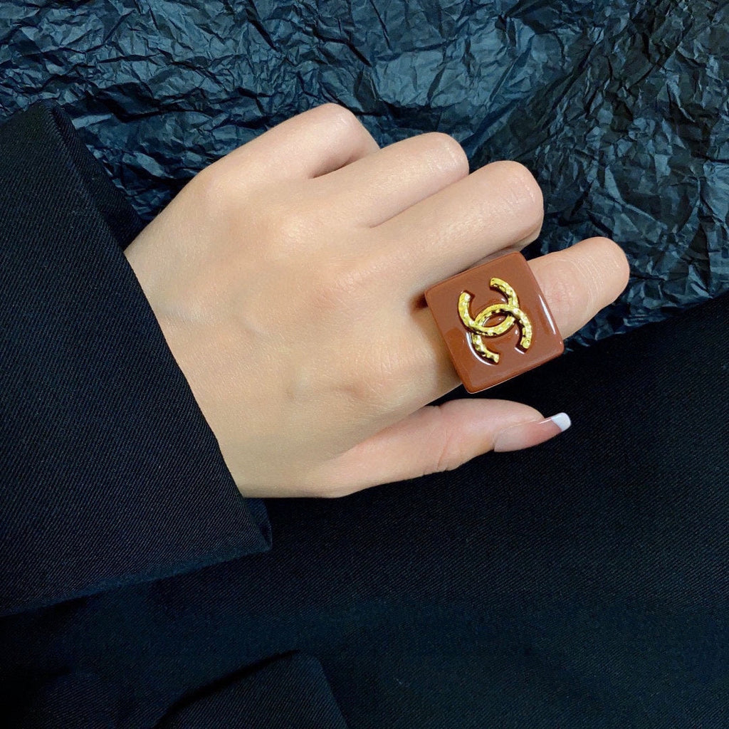 18K  Chanel Vintage Red Ring