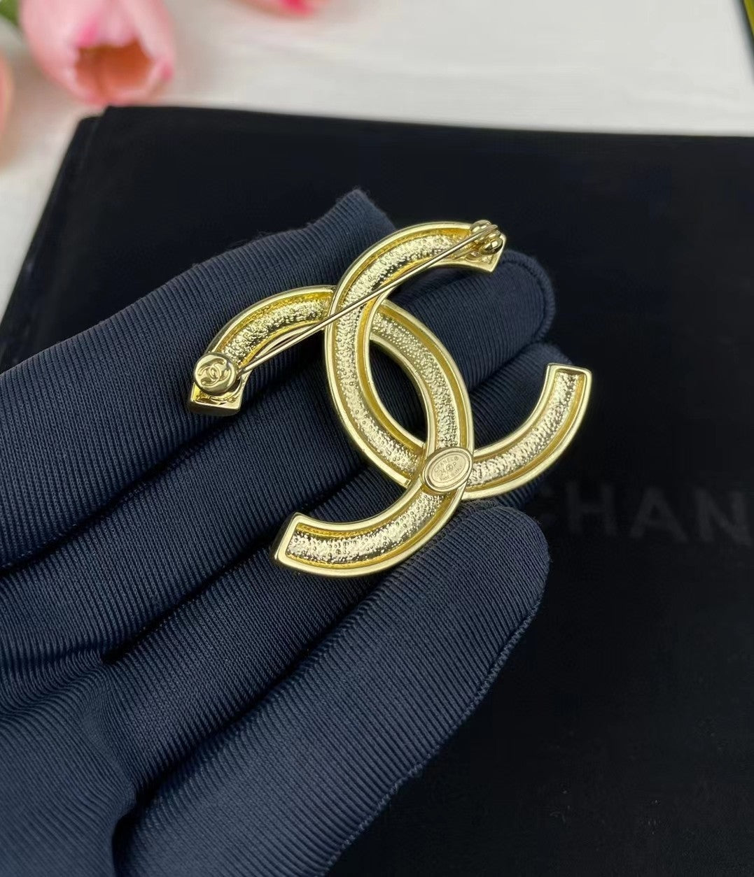 18K  Chanel 24S Brooch