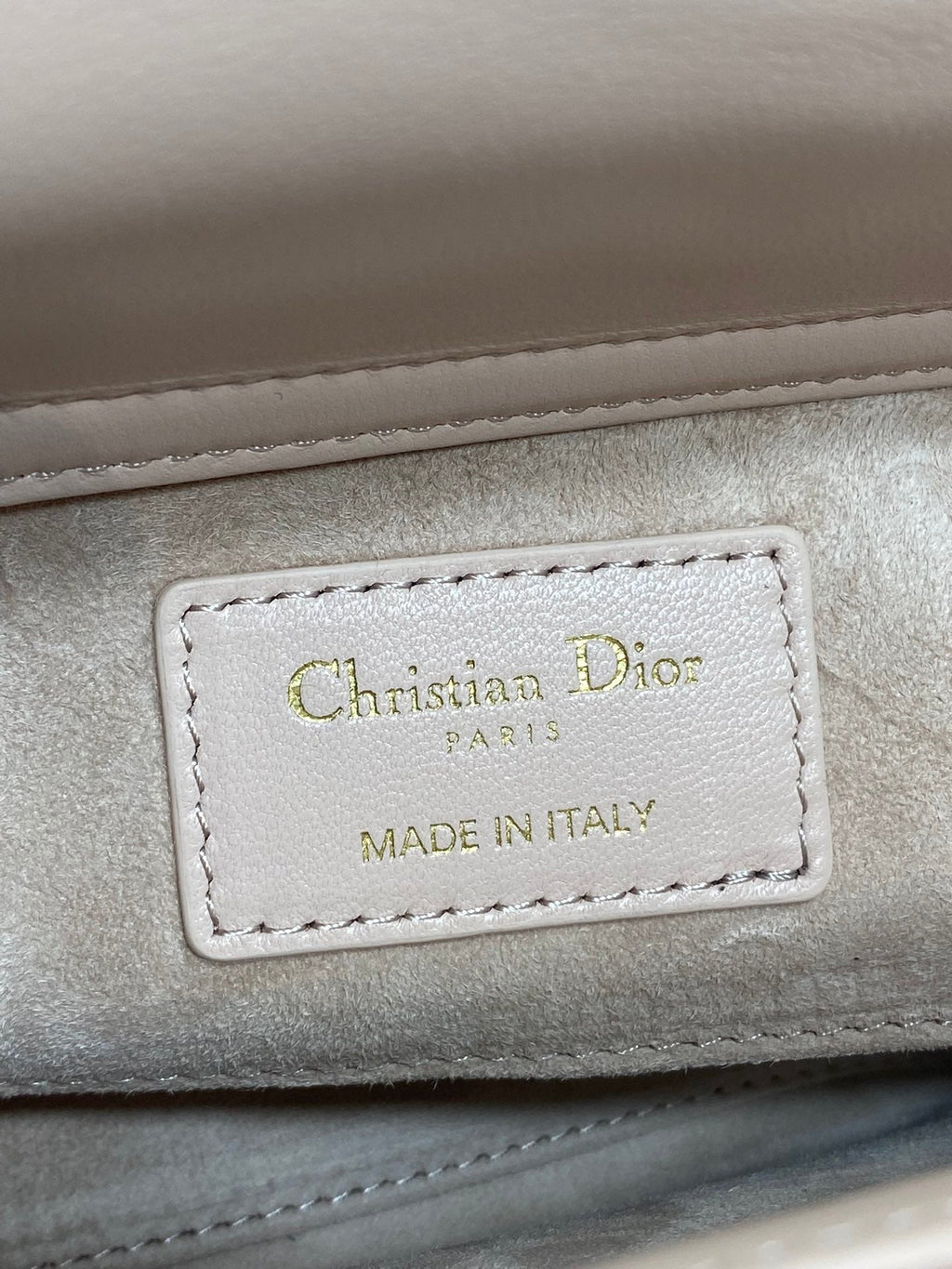 DIOR 25S SMALL LADY D‑JOY BAG 22 IN BABY PINK CALFSKIN GOLD HARDWARE