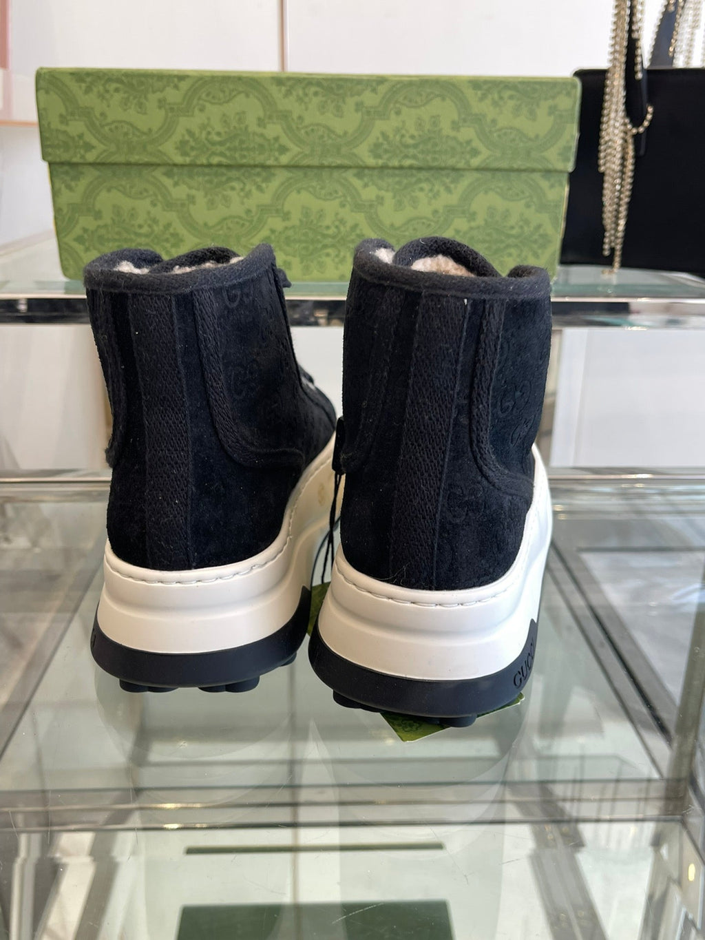GUCCI HIGH TOP SNEAKER IN BLACK CANVAS WITH BEIGE FLEECE LINING