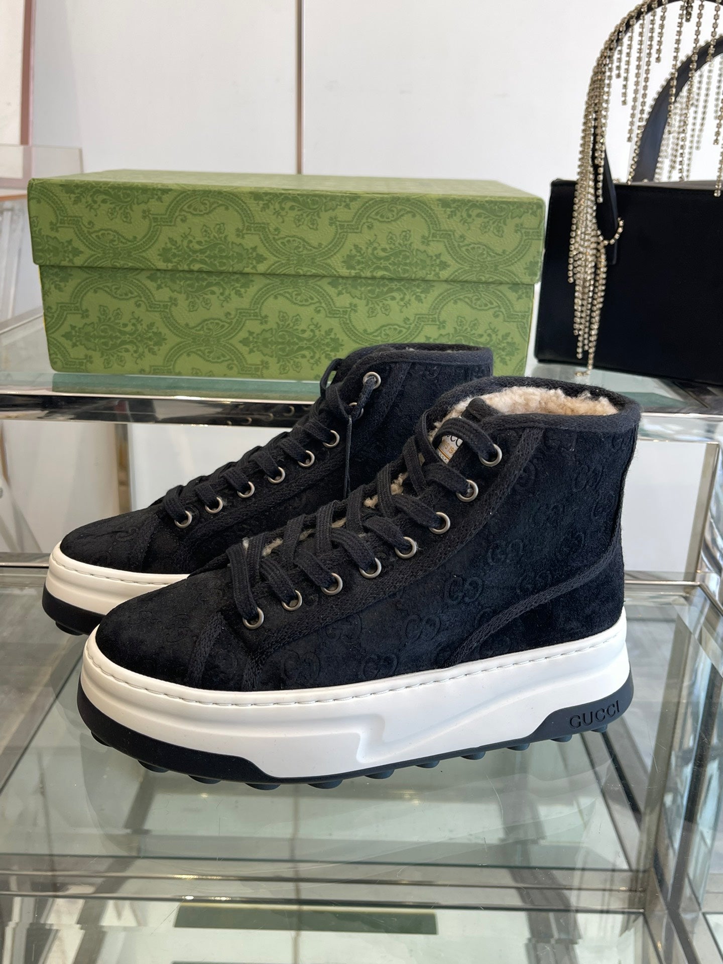 GUCCI HIGH TOP SNEAKER IN BLACK CANVAS WITH BEIGE FLEECE LINING