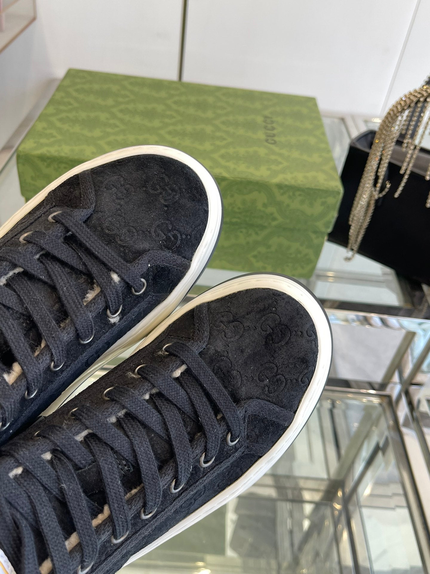 GUCCI HIGH TOP SNEAKER IN BLACK CANVAS WITH BEIGE FLEECE LINING