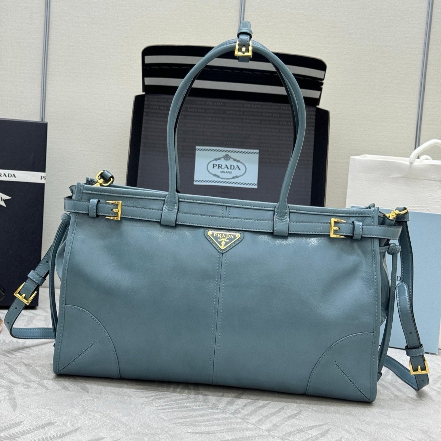 PRADA 25S BONNIE LARGE HANDBAG 38 IN LIGHT BLUE GLOSSY CALFSKIN GOLD HARDWARE
