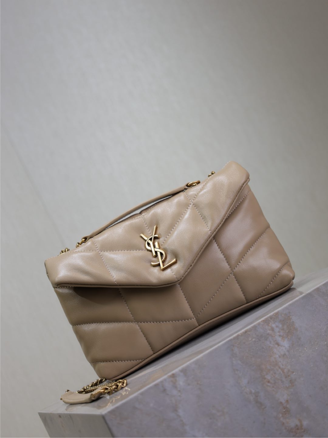 YSL 25S LOULOU PUFFER MINI 23 IN BROWN CALFSKIN GOLD HARDWARE