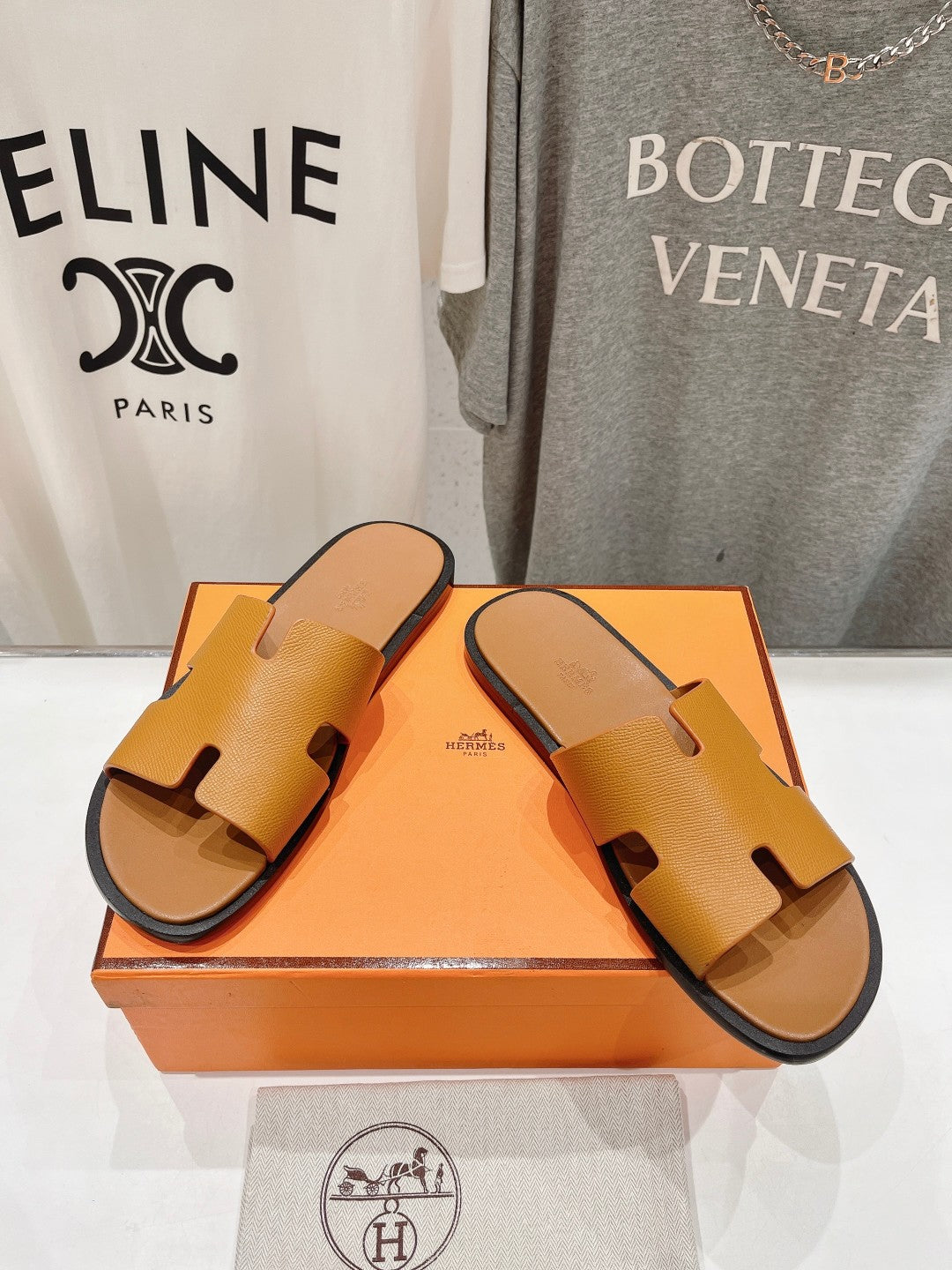 HERMES IZMIR SANDAL AMBER LAMBSKIN