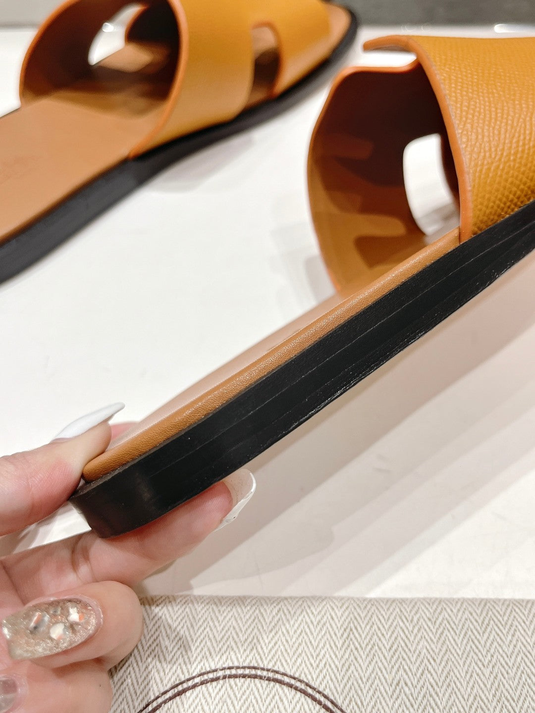 HERMES IZMIR SANDAL AMBER LAMBSKIN
